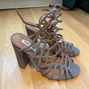 Steve Madden SKALES sandals!
